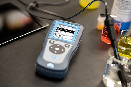 HQ 4300 Портативный измеритель pH/проводимость/TDS/растворенный кислород/ОВП/ISE с тремя электродами (кабель 5м)
